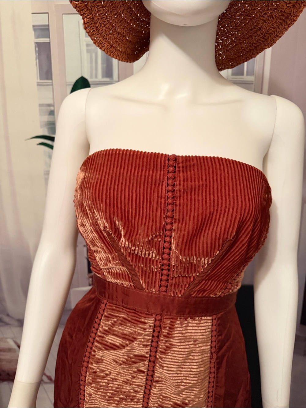 Anthropologie Velvet High Low Dress. Size 2/XS - Picture 6 of 11